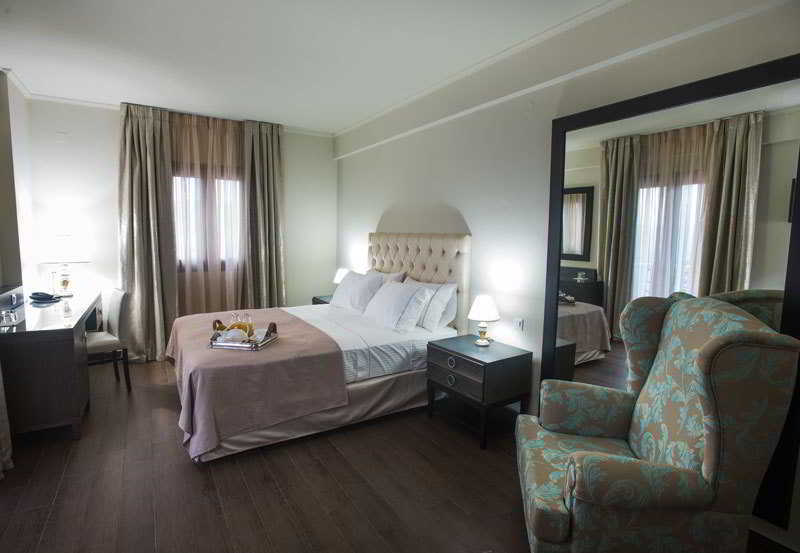 Theasis Hotel Парамития Екстериор снимка