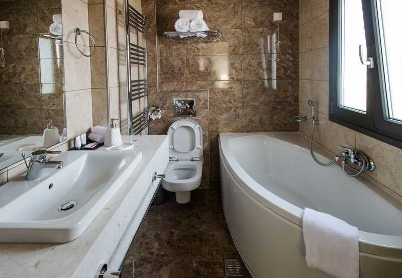 Theasis Hotel Парамития Екстериор снимка